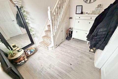 3 bedroom end of terrace house for sale, Brook Road, Great Sutton