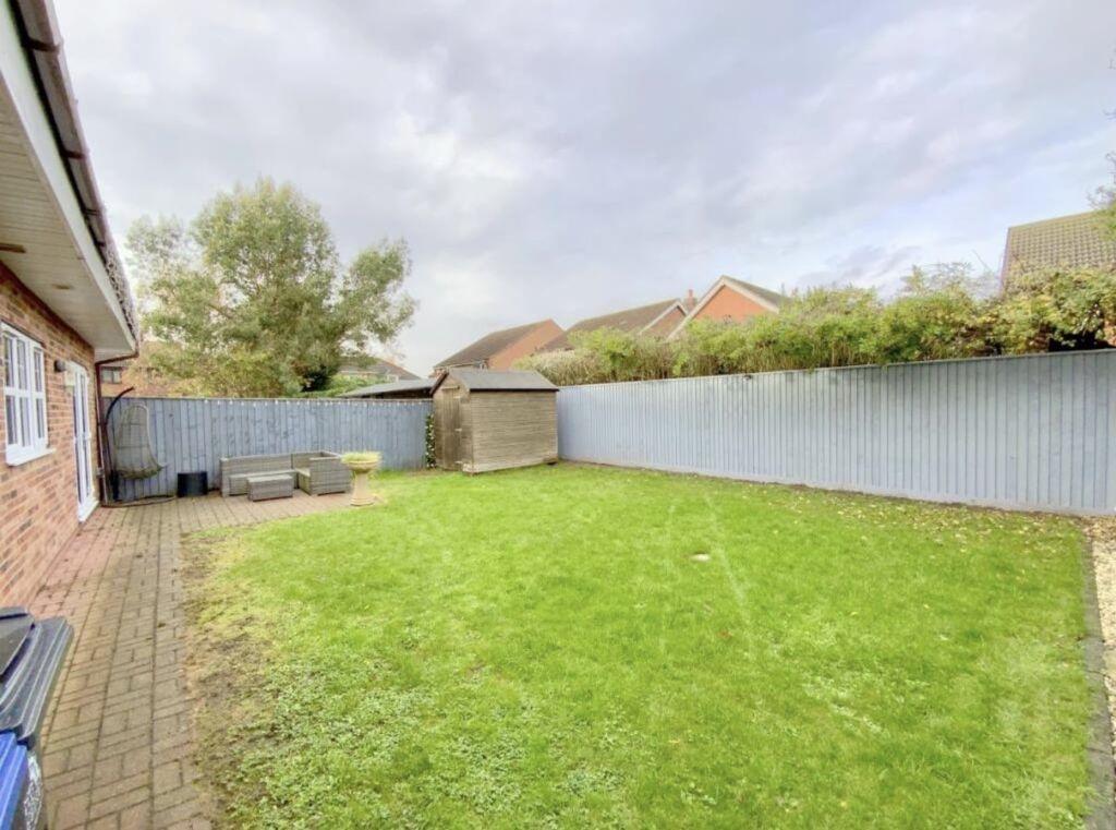 Rear garden view 2