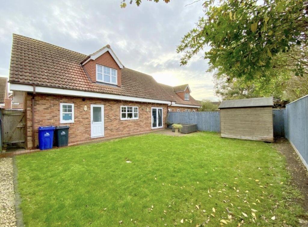 Rear garden view 3