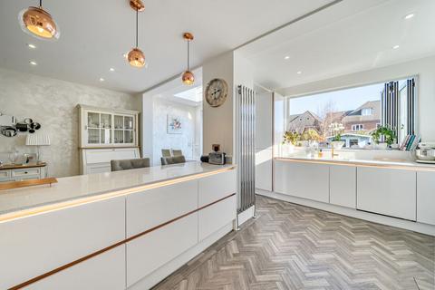 3 bedroom semi-detached house for sale, Avery Hill Road, London SE9