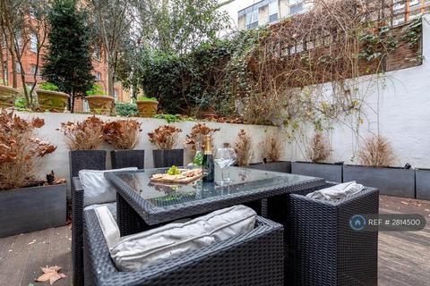 4 bedroom flat to rent, Lexham Gardens, London, W8