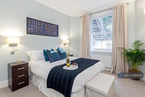 4 bedroom flat to rent, Lexham Gardens, London, W8