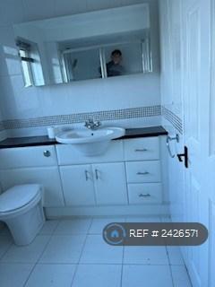3 bedroom terraced house to rent, Pembroke, Glasgow, G74