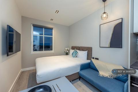 Studio to rent, Lowlands Road, Harrow, HA1