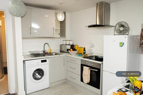 undefined, Princess Road West, Leicester, LE1
