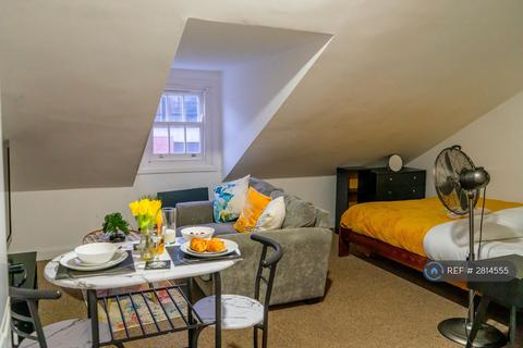 undefined, Princess Road West, Leicester, LE1