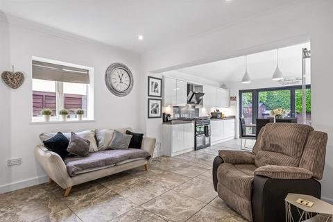 undefined, West Belvedere, Danbury, Chelmsford