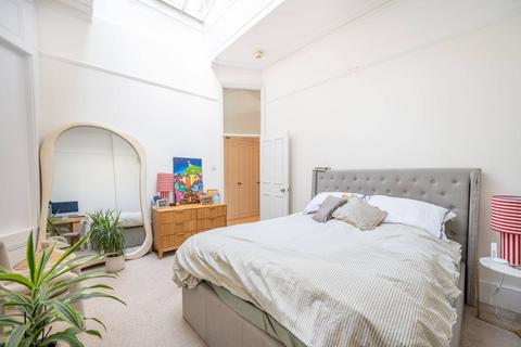 2 bedroom flat for sale, Linden Gardens, Notting Hill Gate, London, W2