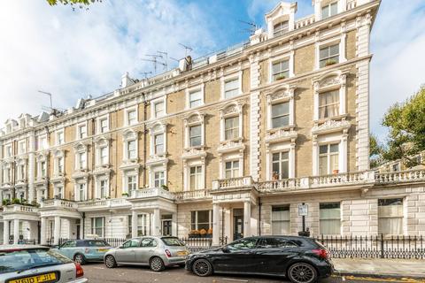 Linden Gardens, Notting Hill Gate, London, W2