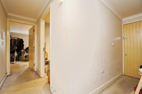 North Drive, Hatfield, AL9