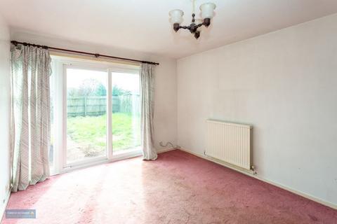 undefined, Holly Close, Taunton