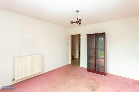 undefined, Holly Close, Taunton