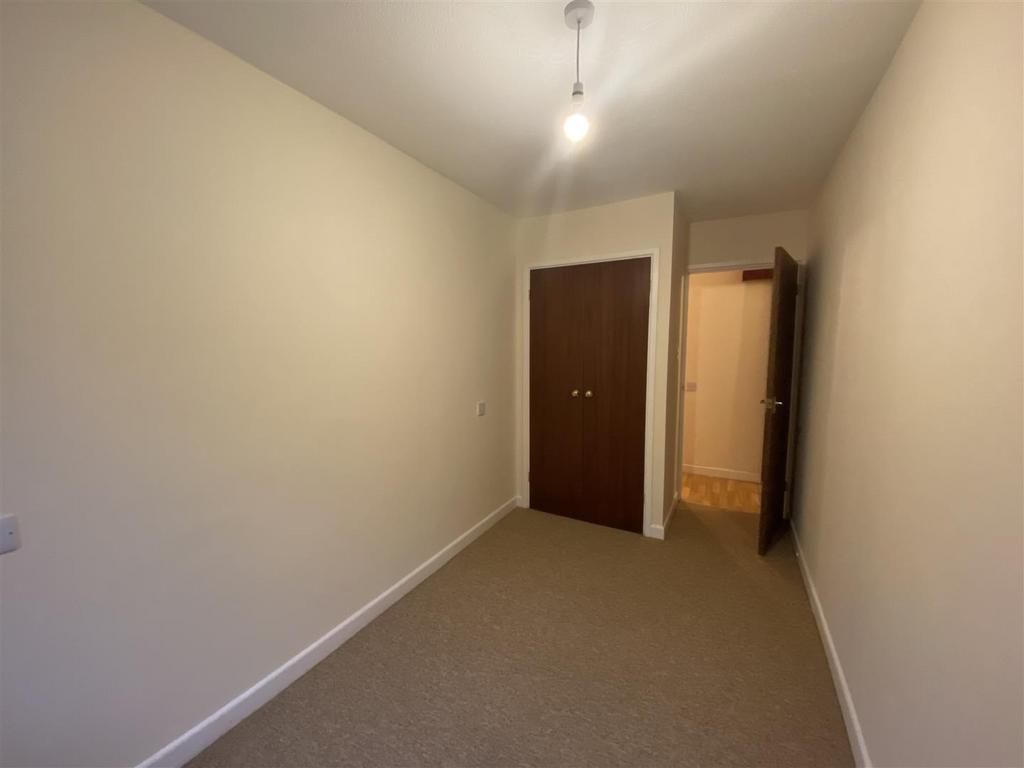 Single Bedroom
