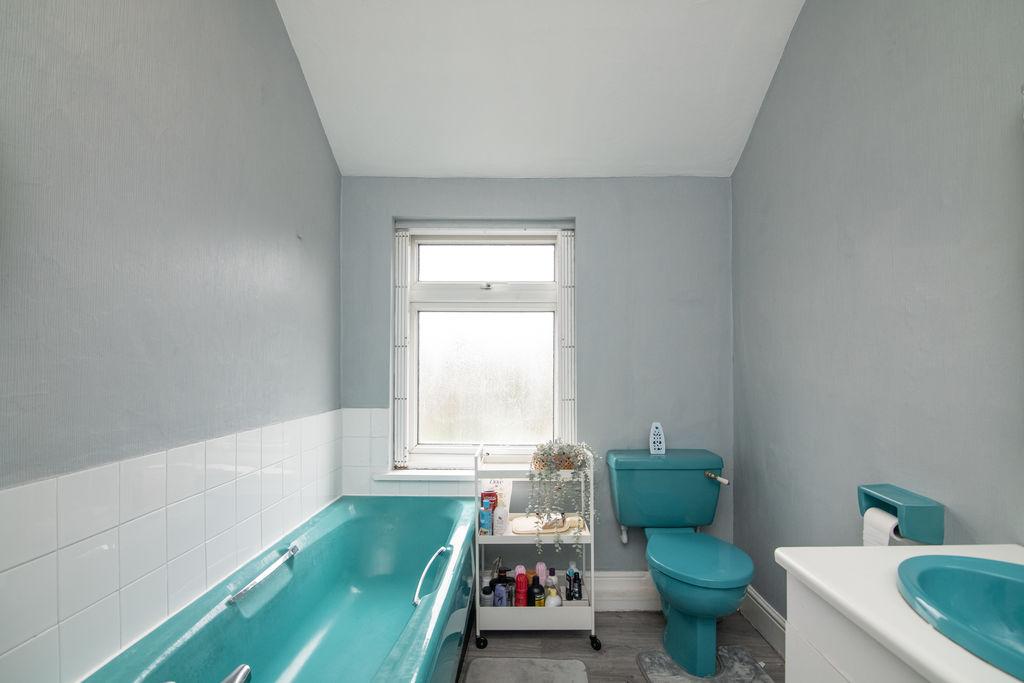 Family bathroom