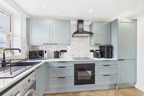 4 bedroom detached house for sale, Heol Blaengwastod, Llangunnor, Carmarthen