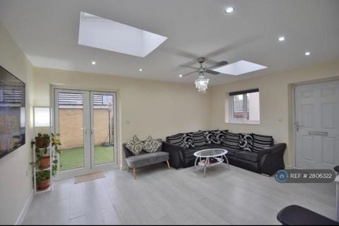 undefined, Lockhart Avenue, Oxley Park, Milton Keynes, MK4