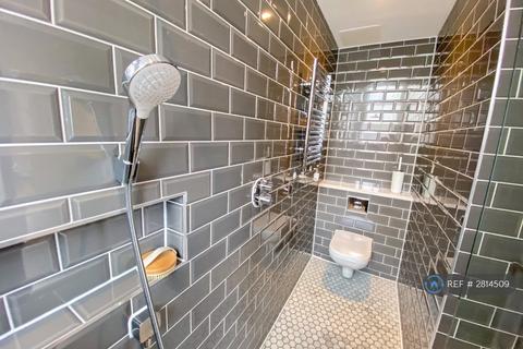 undefined, Mcdonald Road, Edinburgh, EH7