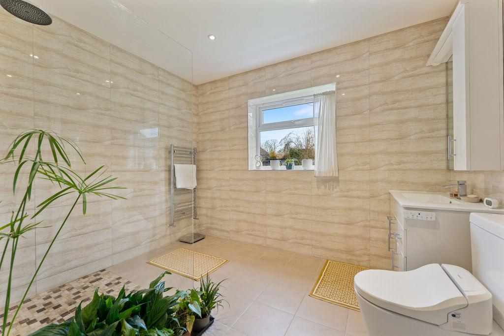 Shower Room - Off