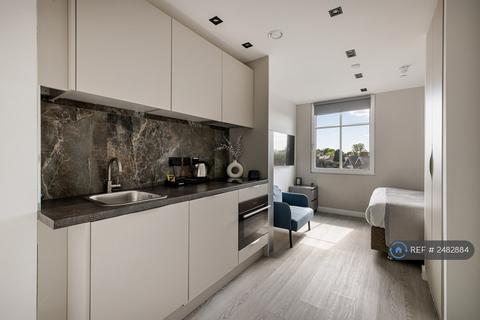 Studio to rent, Lowlands Road, Harrow, HA1
