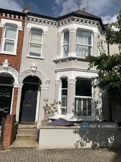 Knoll Road, London, SW18