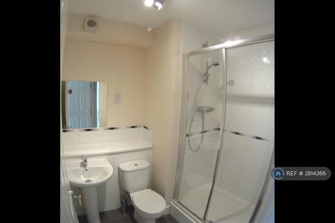 2 bedroom flat to rent, Hydro House, Chertsey, KT16