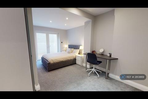 undefined, Overstone Road, London, W6