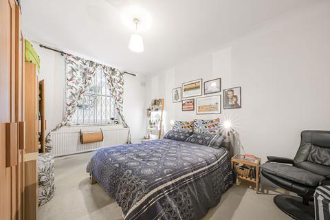1 bedroom flat for sale, Gwendwr Road , london