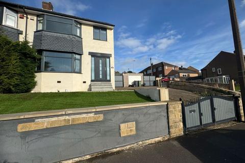 3 bedroom semi-detached house to rent, New Hey Road, Huddersfield