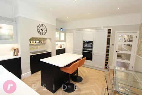 3 bedroom terraced house for sale, Halifax Road, Littleborough OL15