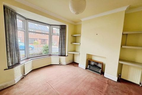 3 bedroom semi-detached house to rent, Beechfield Road, Smithills, Bolton