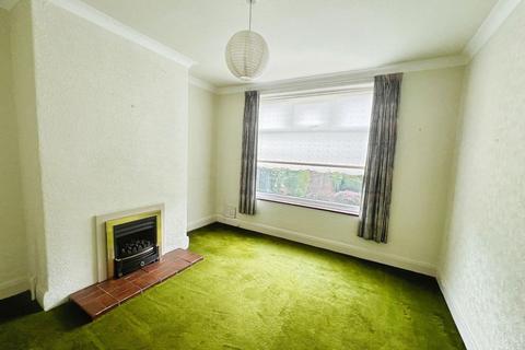 3 bedroom semi-detached house to rent, Beechfield Road, Smithills, Bolton