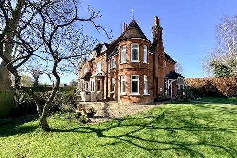 undefined, Donkey Lane, Bourne End SL8