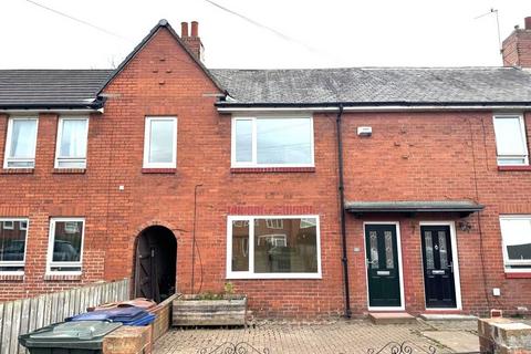 2 bedroom terraced house to rent, Holystone Crescent, High Heaton