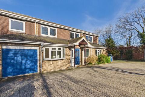 undefined, Roundhouse Drive, Perry