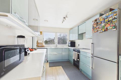 4 bedroom detached house to rent, Roundhouse Drive, Perry