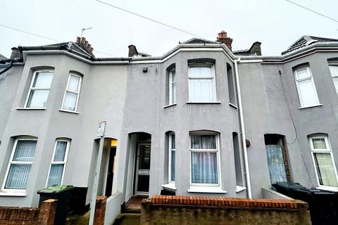3 bedroom terraced house for sale, Belmont Road, Luton