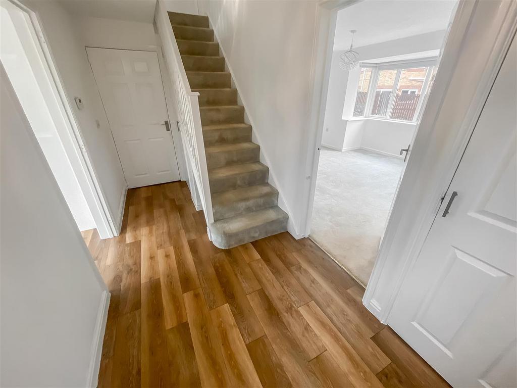 Hallway.jpg