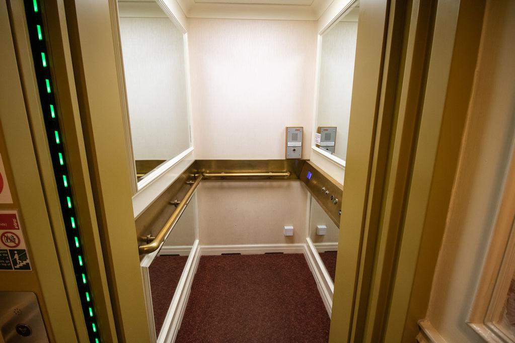 Lift to the upper