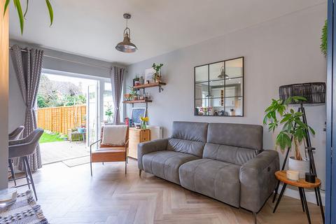undefined, Angel Road, Thames Ditton, KT7
