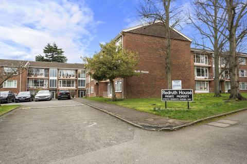1 bedroom ground floor flat for sale, 26 Redruth House, Sutton