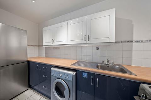 1 bedroom ground floor flat for sale, 26 Redruth House, Sutton