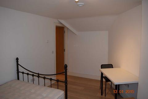 undefined, Wokingham Road, Reading RG6