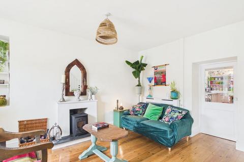 2 bedroom cottage for sale, Church Road, Penryn,  Beautifully presented cottage