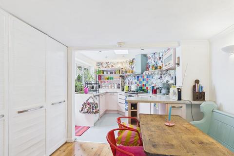 2 bedroom cottage for sale, Church Road, Penryn,  Beautifully presented cottage