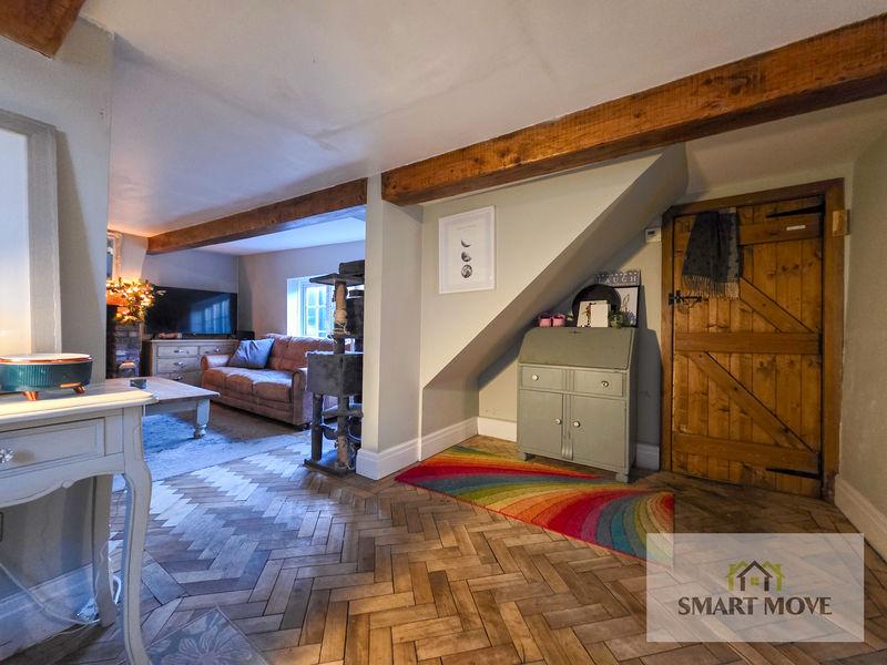 Snug into Lounge