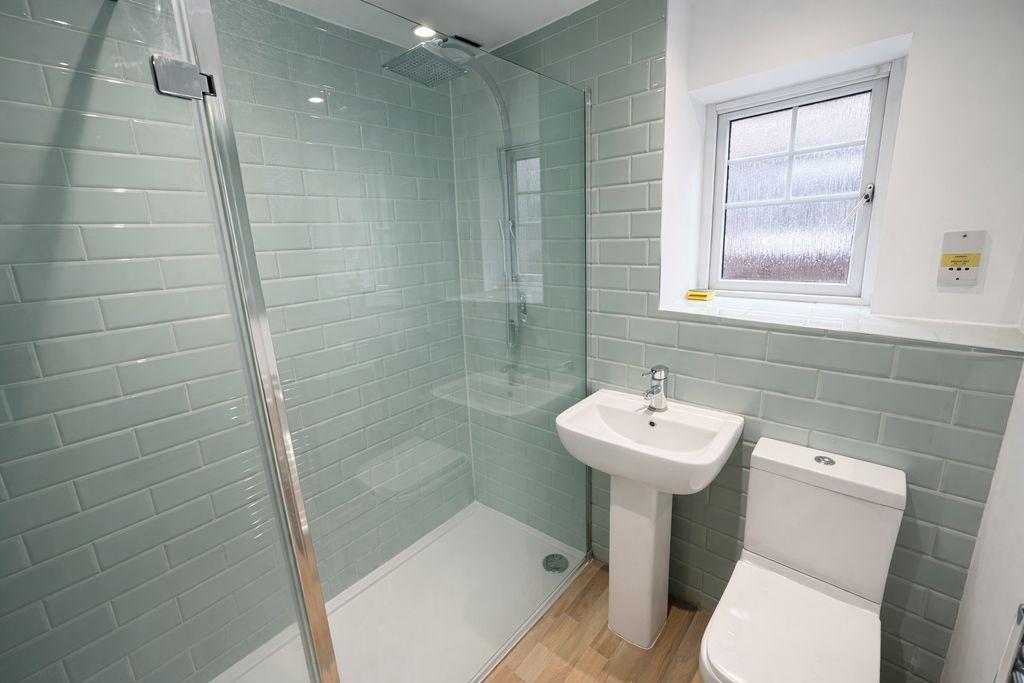Top Floor Bathroom