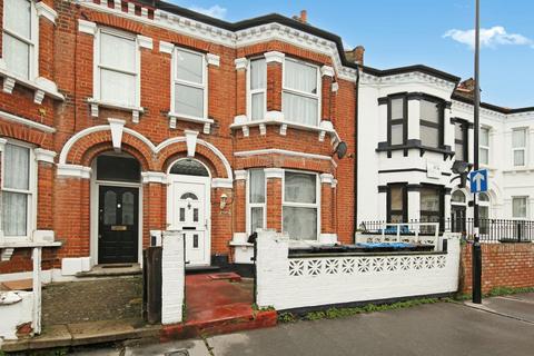 3 bedroom terraced house for sale, Gonville Road, Thornton Heath, CR7