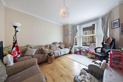 3 bedroom terraced house for sale, Gonville Road, Thornton Heath, CR7
