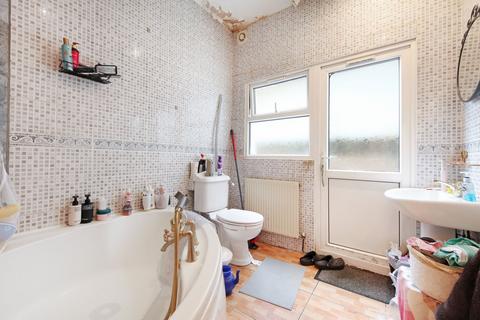 3 bedroom terraced house for sale, Gonville Road, Thornton Heath, CR7