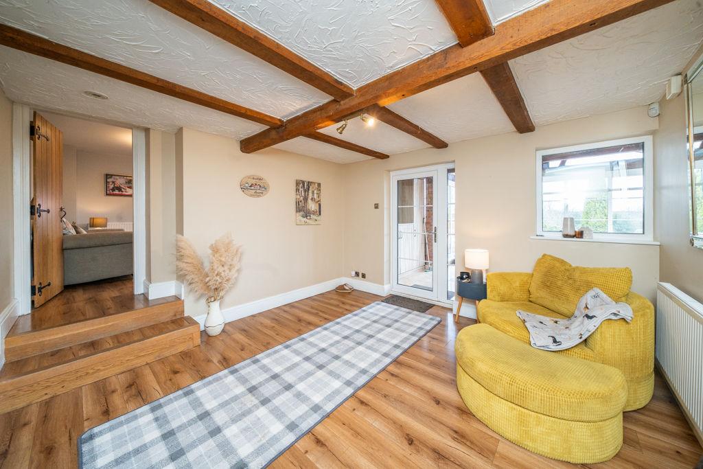 Snug/inner hall